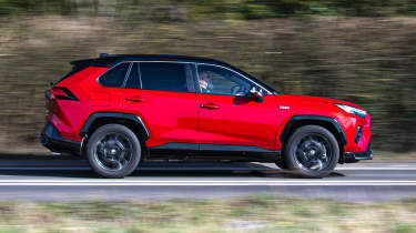Toyota RAV4 - side dynamic